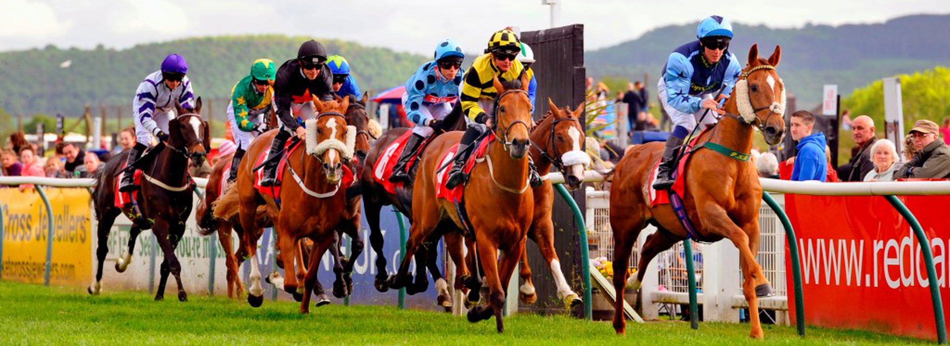 Raceday - Thursday 30th April