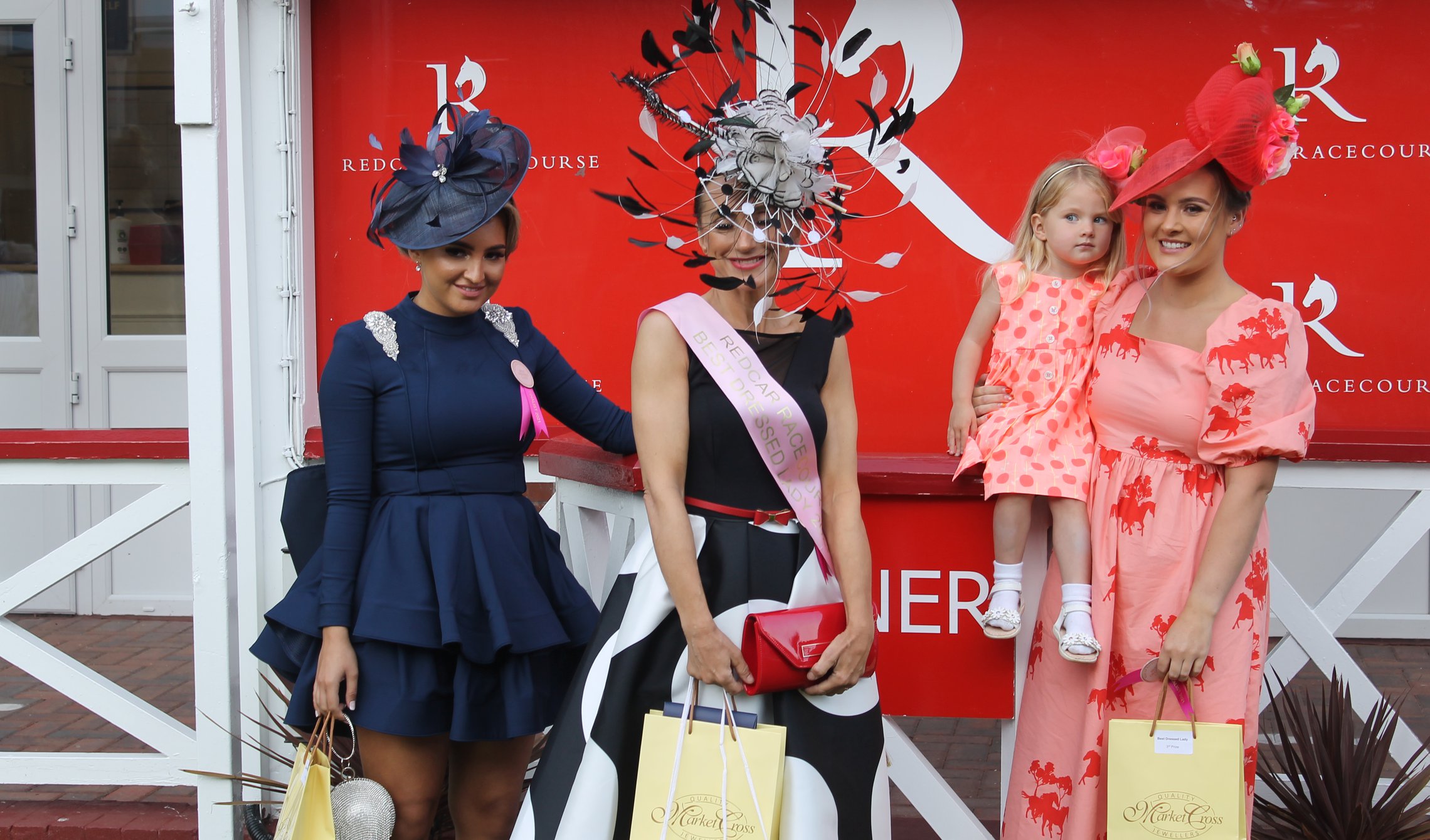 Best dressed on sale races
